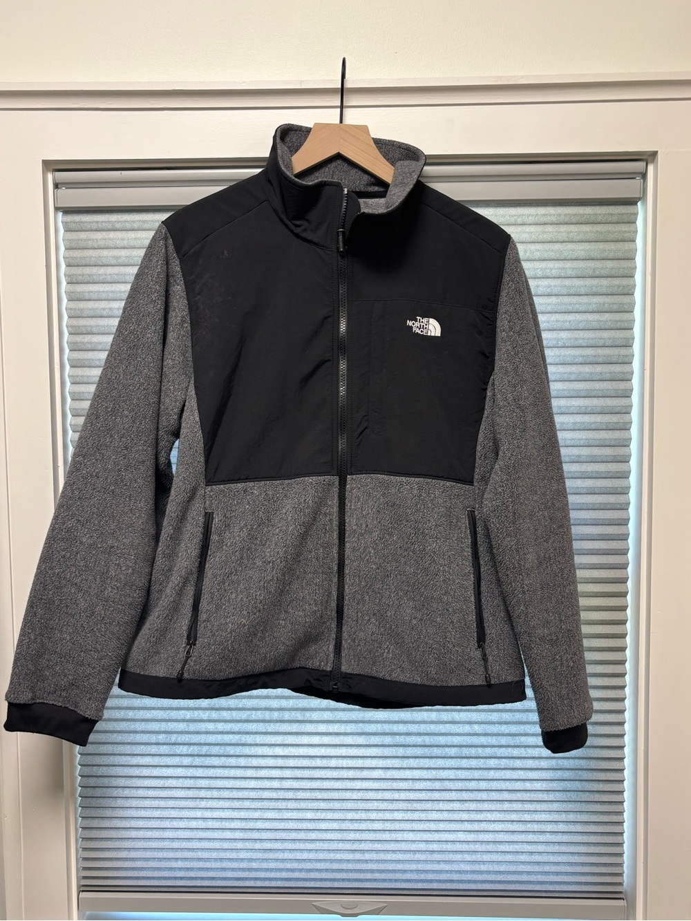 The North Face Women's Denali Gray and Black Full-Zip Jacket